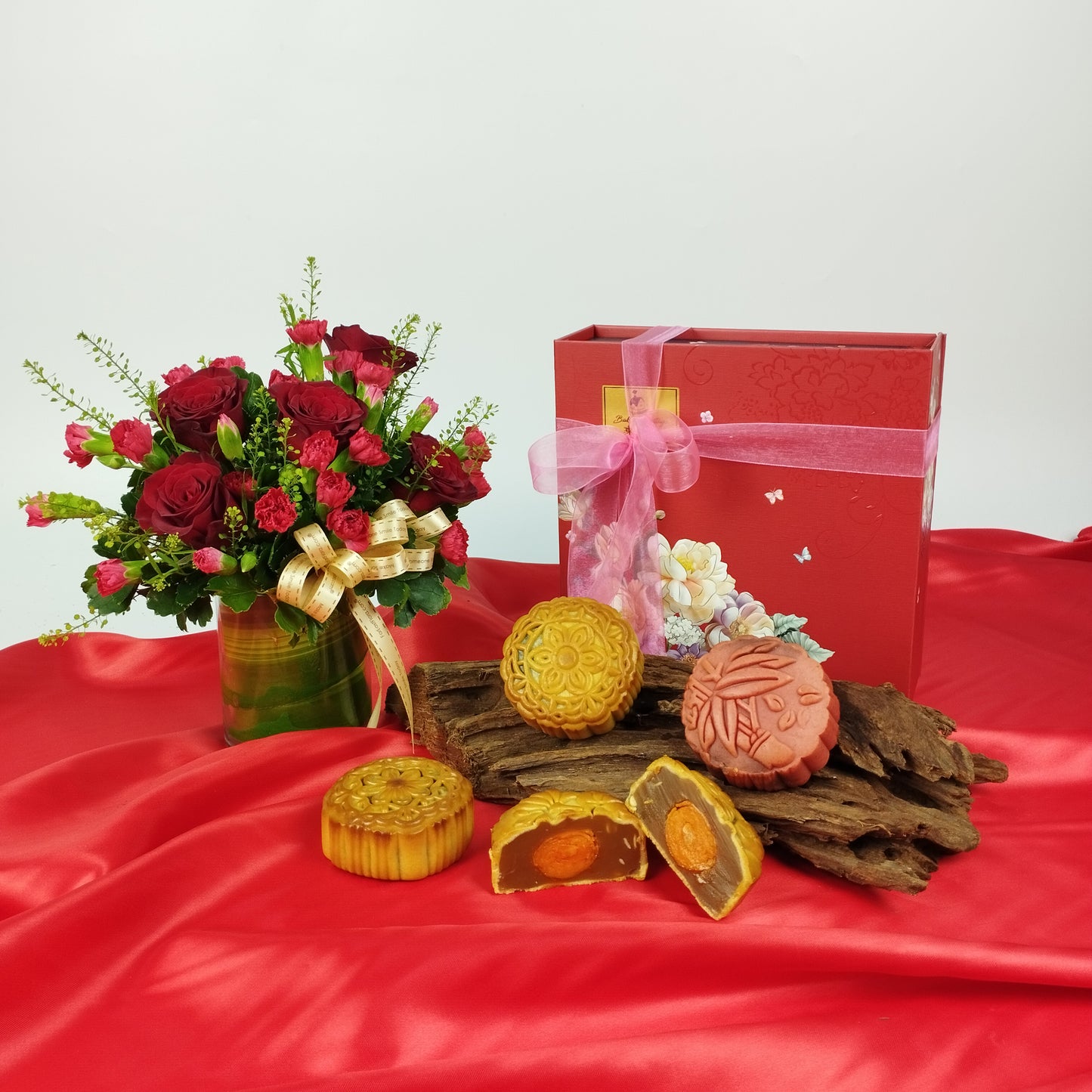 MYTF018 - Baker's Cottage Mooncake Set