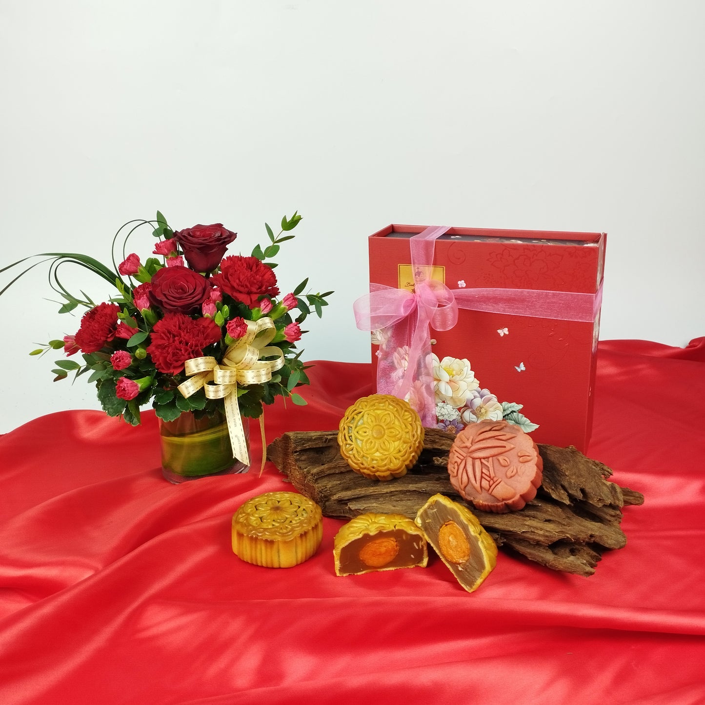MYTF019 - Baker's Cottage Mooncake Set