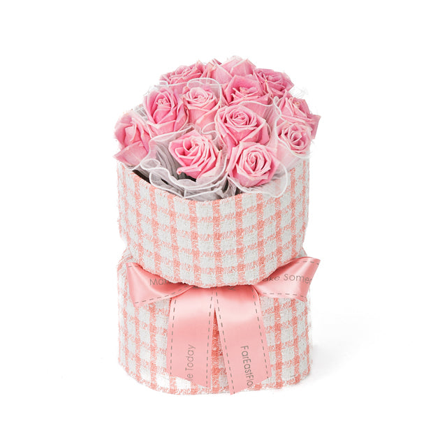 Classy Tweed (Light Pink) – Flower Bouquet