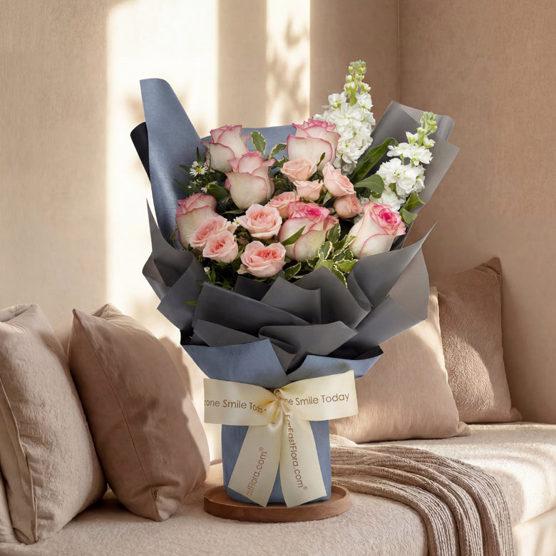 Blush Noir - Flower Bouquet