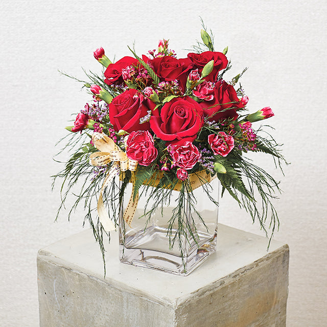 Passionate Scarlets Flower Bouquet | Far East Flora Malaysia