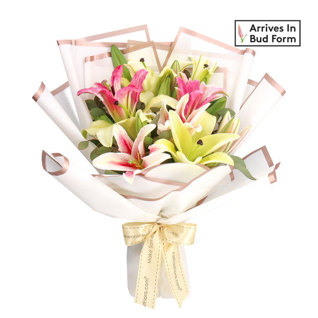 Bright Eyes - Hand Bouquet | Far East Flora Malaysia
