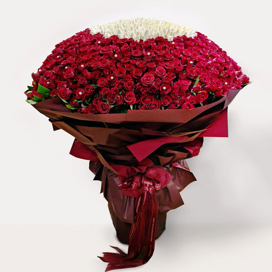 Love, Actually - 999 Roses Bouquet | Far East Flora Malaysia