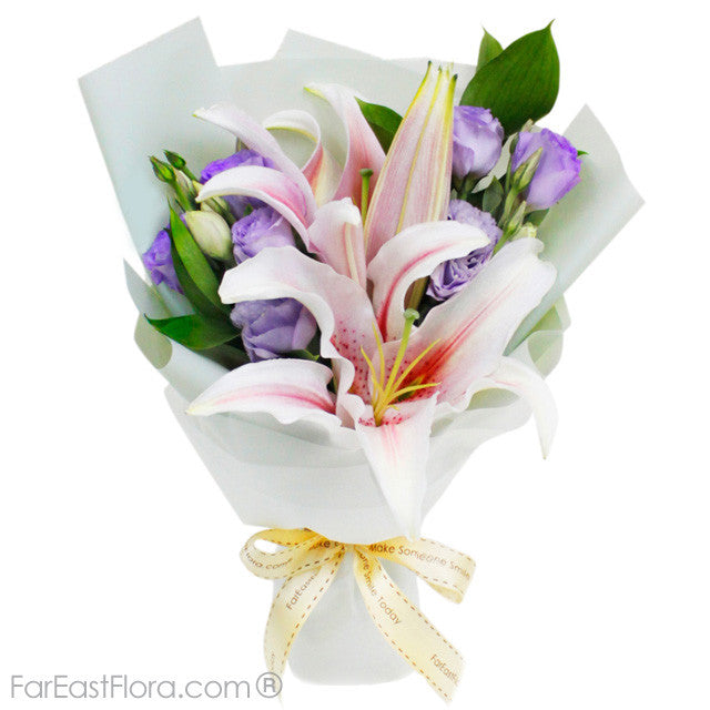 My Heart's Song Petite Bouquet | Far East Flora Malaysia