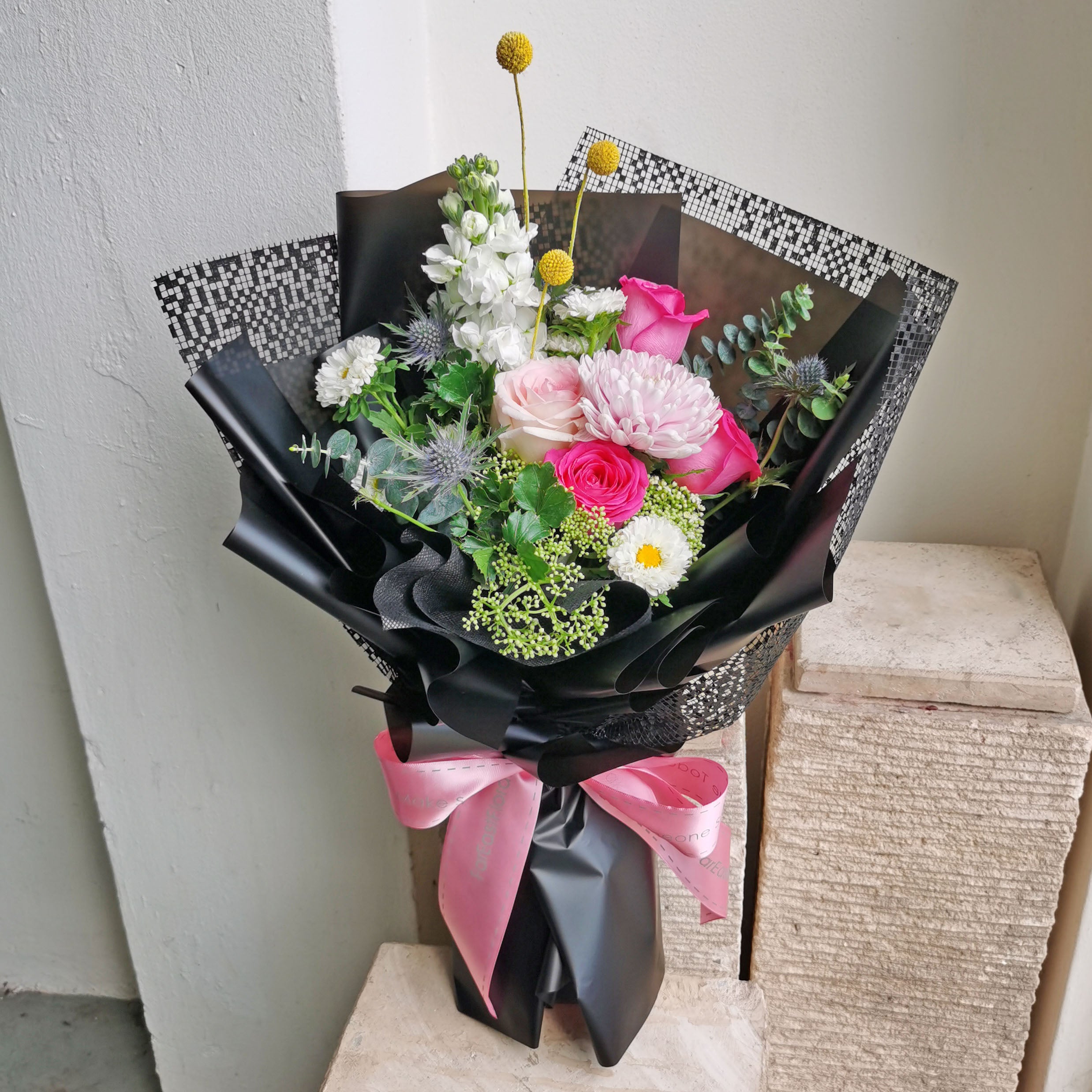 Lisa Name Roses MYBP02 - Lisa - Roses Flower Bouquet – FarEastFlora.com.my